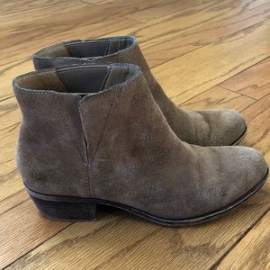 Lucky ankle boots size 6.5